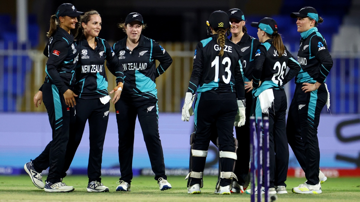 IND-W vs NZ-W: टीम को लगा बड़ा झटका, स्टार खिलाड़ी पूरी सीरीज से हुई बाहर